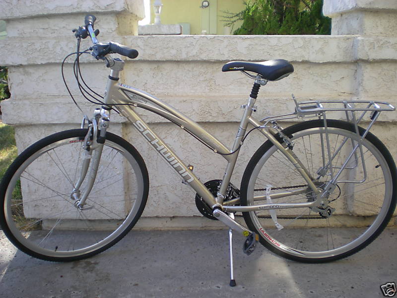 Schwinn BRoadway Womens Hybrid Bike 26" 18" Frame 21SPD