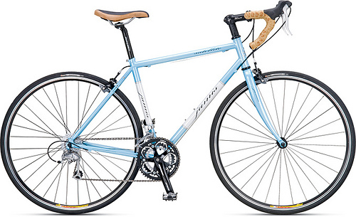 2010 Satalite Femme