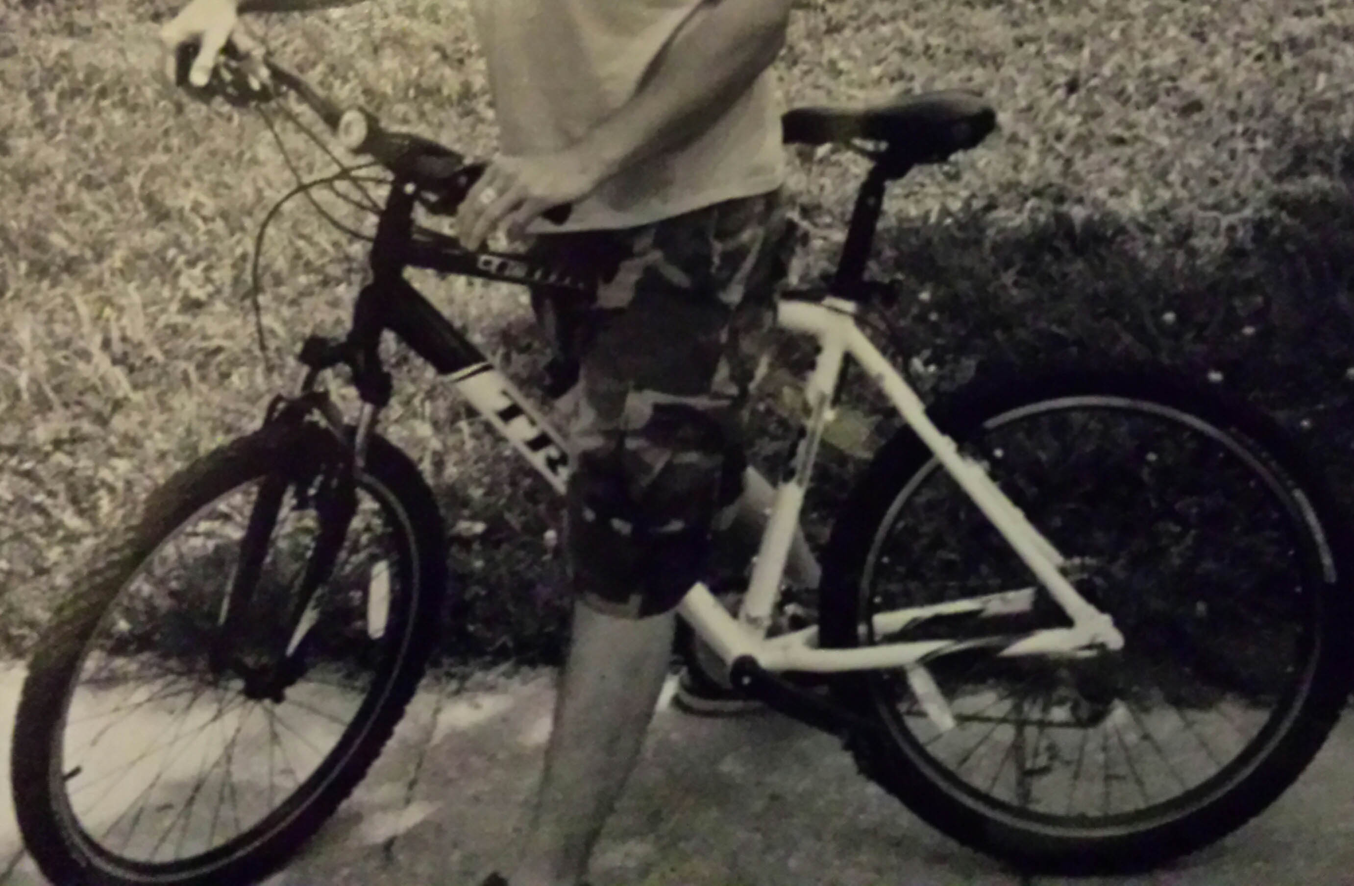 Trek 4300 (Mountain Bike)