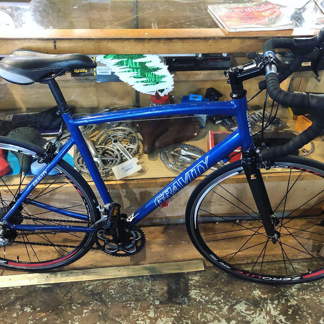 Gravity Road Bike