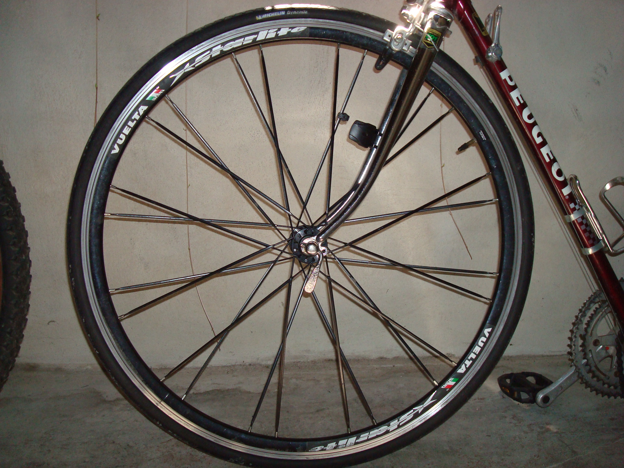 Vuelta Starlite rear wheel