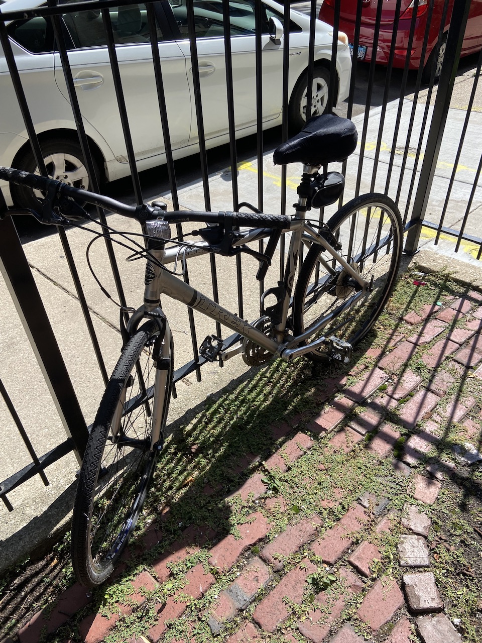 Trek 7300