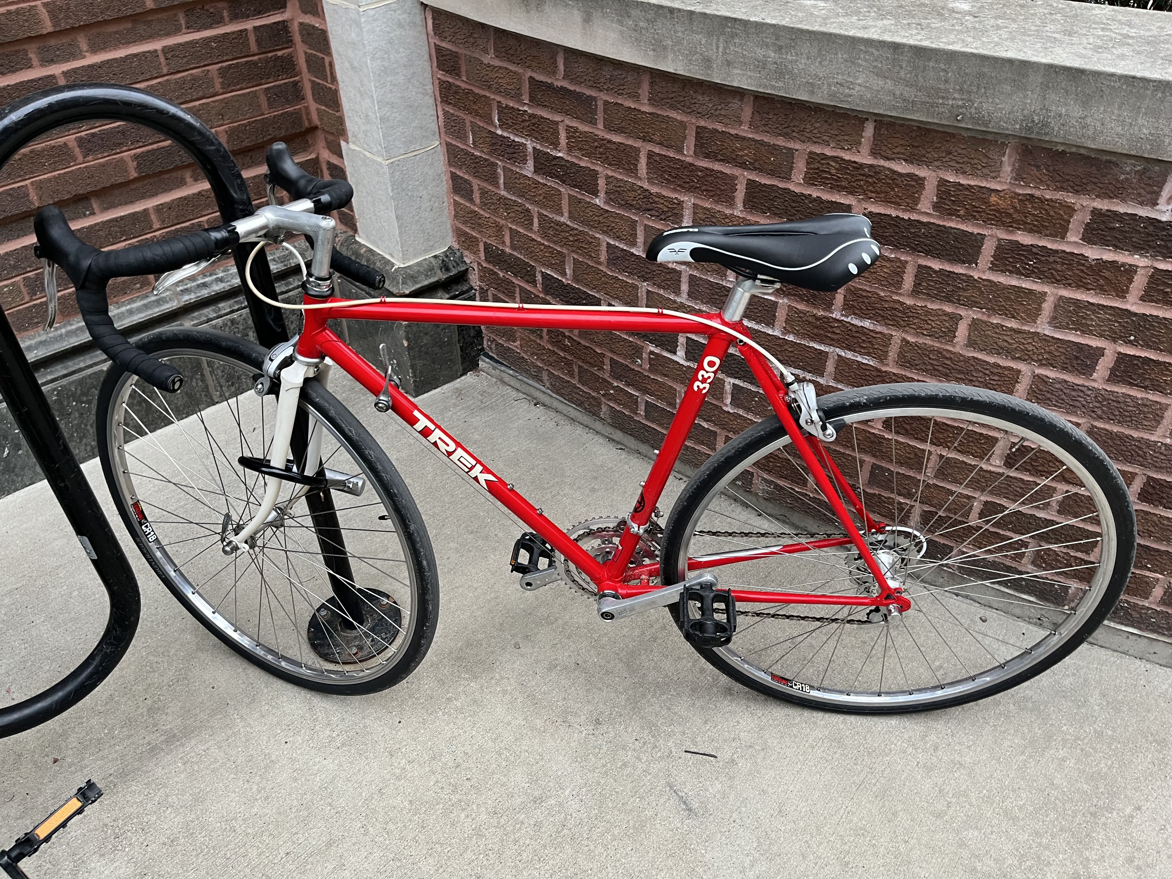 Trek 330