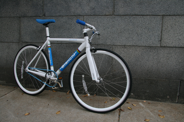 Bianchi Pista Dalmine :: Stock (no customizations) 