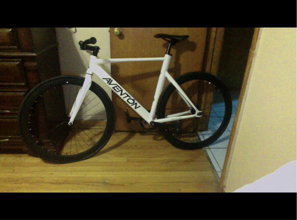 Aventon Mataro