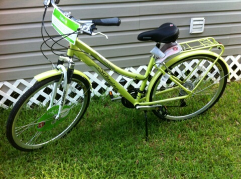 700C Women's 21 Speed Schwinn Solitaire Hybrid Bike