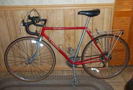 Red Arrowspeed Univega, Red Handlebar tape, Silver Bike Seat Post, COASTER BRAKE, Male Frame, 27 in,  Working Bikes Sticker.