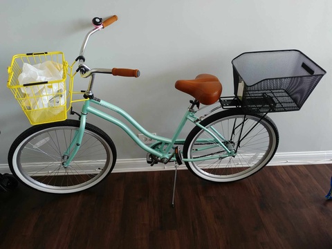 Retrospec Beach Cruiser https://retrospec.com/collections/bikes/products/chatham-plus-beach-cruiser-bike-step-through?variant=42562926477484 