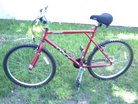 1994 GT outpost mountain bike