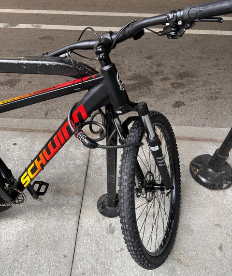 Schwinn Ascension Mountain bike