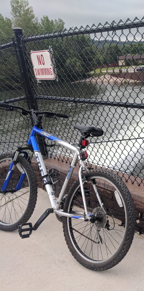 Trek Sun Tour 820