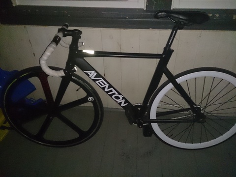 Aventon Mataro