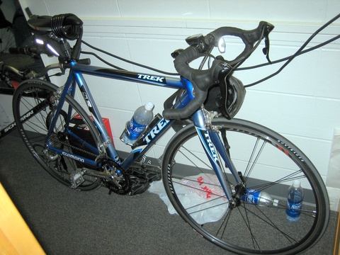2006 Trek 1500 blue road bike