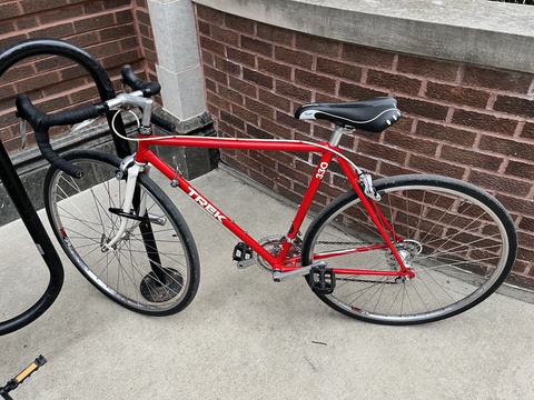 Trek 330