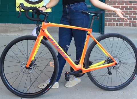 Specialized: Roubaix Sport