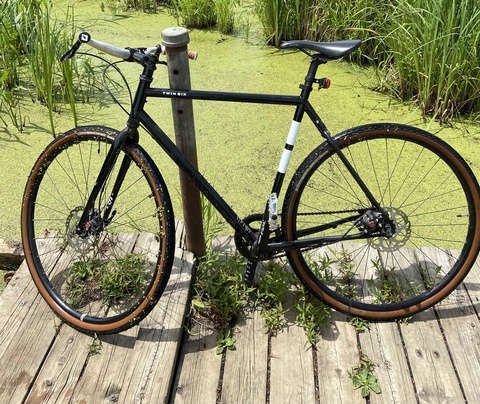 TWIN SIX STANDARD RANDO COMPLETE BIKE (EXTRA BLACK)