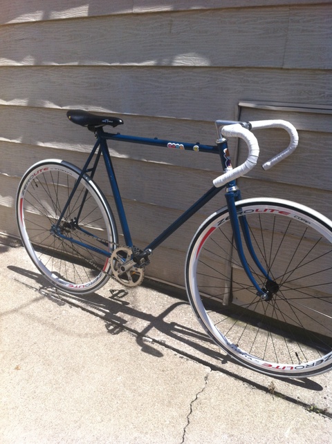 Woman's custom built fixie 
