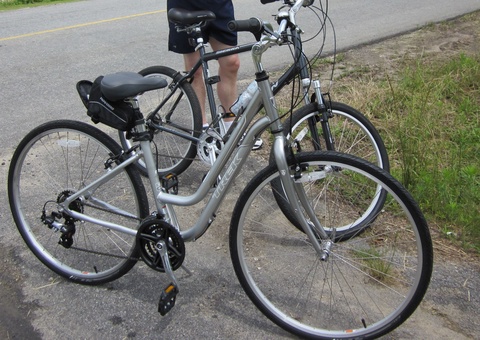 Trek Hybrid (7000)