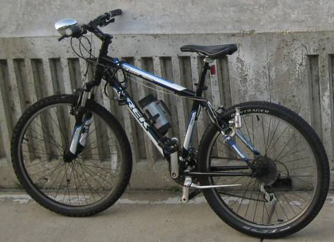 Trek 820