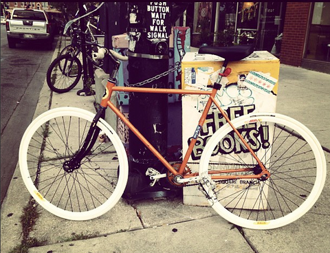 White Velocity Deep V rear fixed wheel / White Vittoria tires (Parts Theft)
