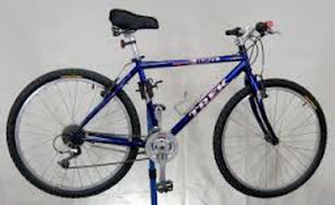 TREK 820 