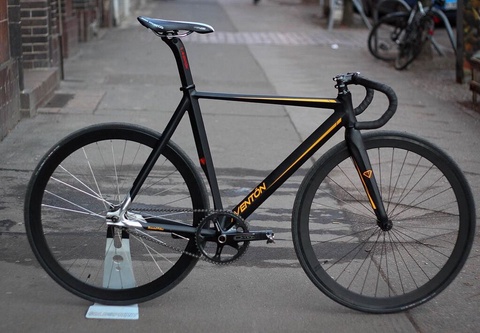 Aventon Diamond Carbon fiber