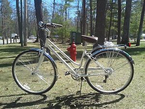 Schwinn Gateway 28 700c hybrid bike-CREAM colored